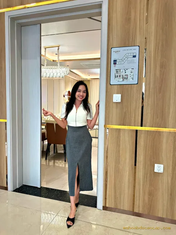 Ms Hòa tại Vạn Phúc City – căn hộ mẫu Diamond Sky – ảnh thực tế