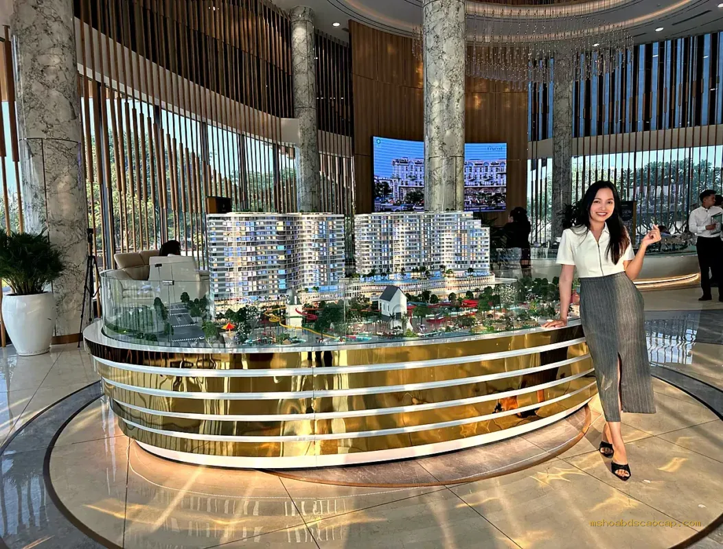 Ms Hòa tại Vạn Phúc City – ảnh thực tế