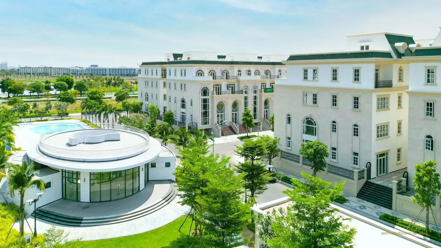 Biệt thự Sunlake Villas bên hồ Đại Nhật